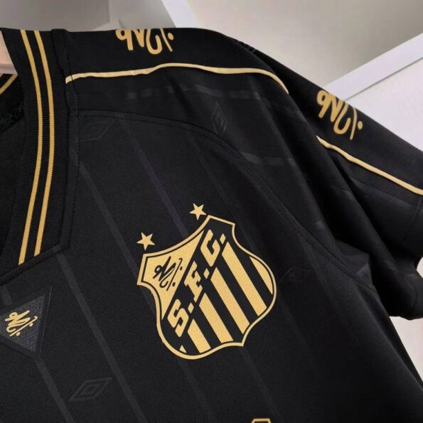 camisa-santos-edicao-comemorativa-charlie-brown-jr-2025